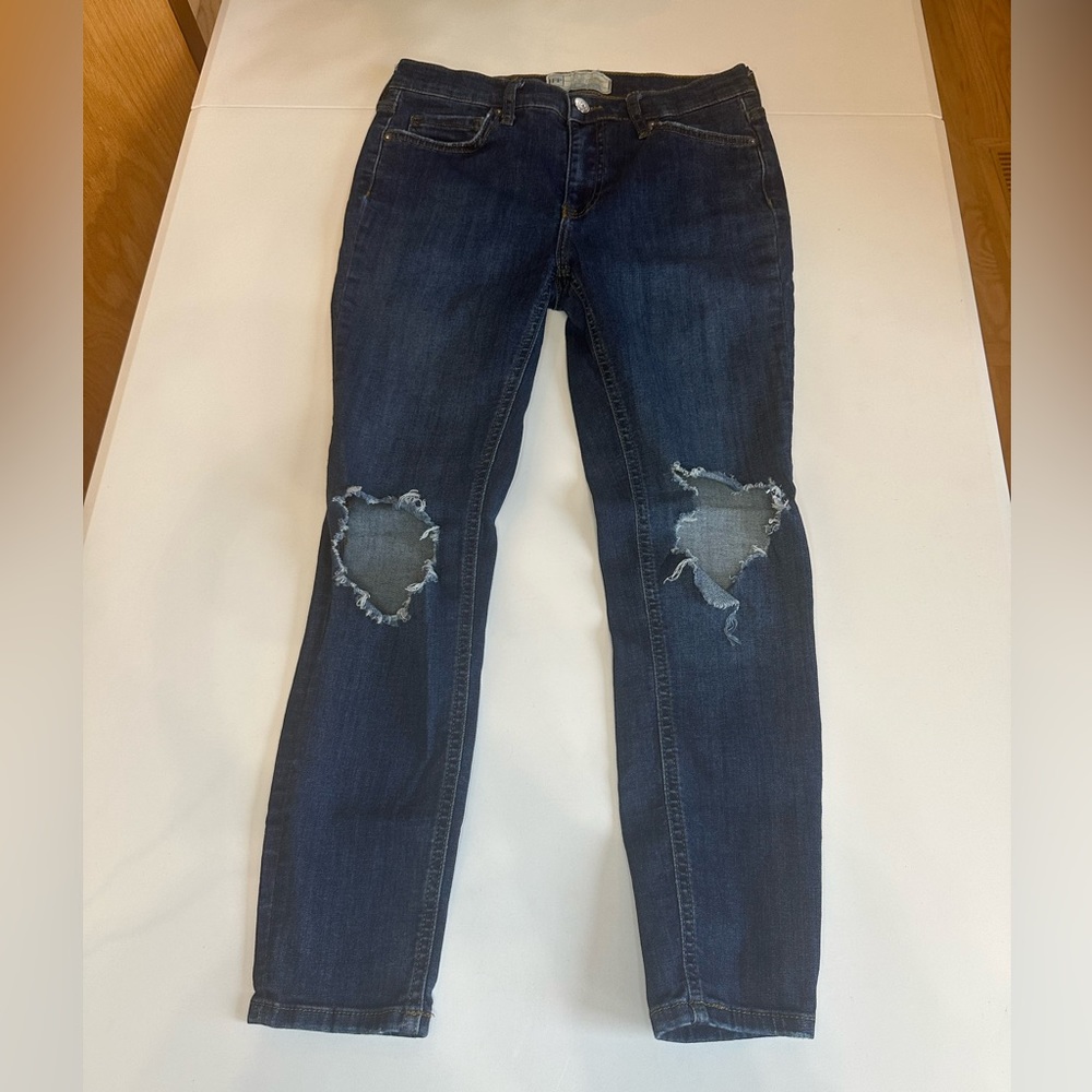 Free People distressed skinny ankle jeans 27